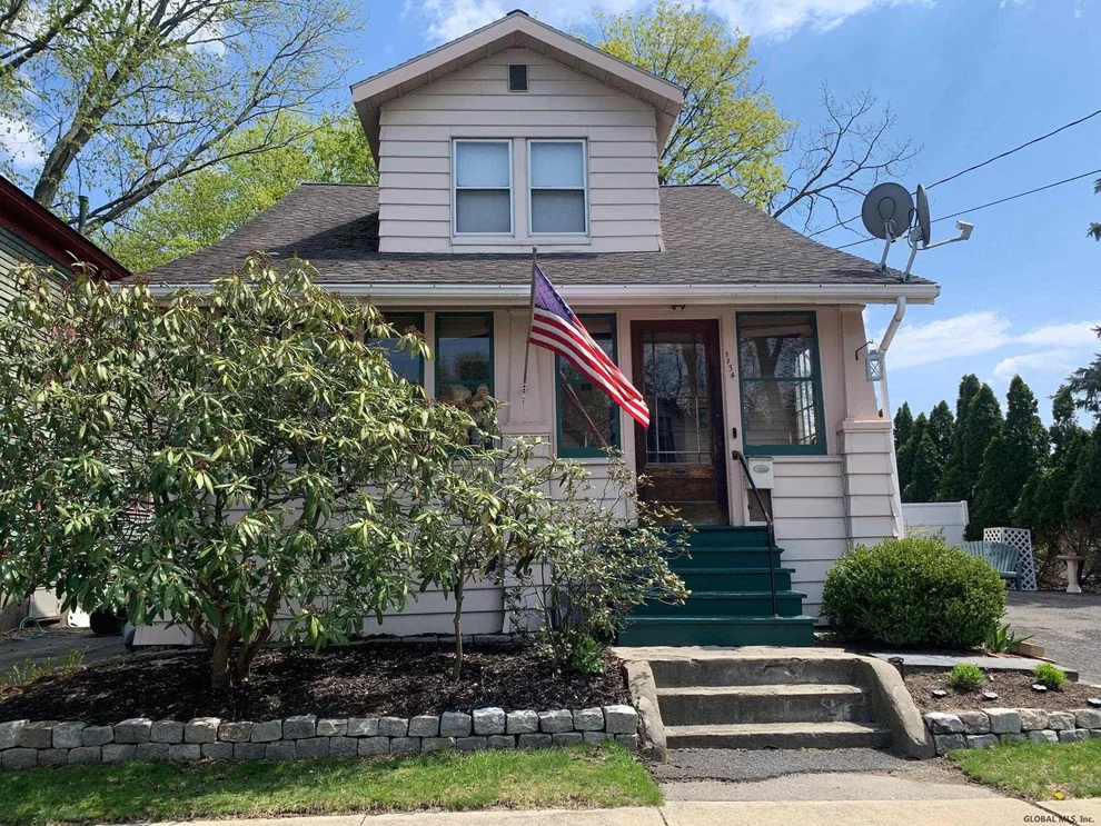 Unit for sale at 1134 4TH Street, Rensselaer, NY 12144