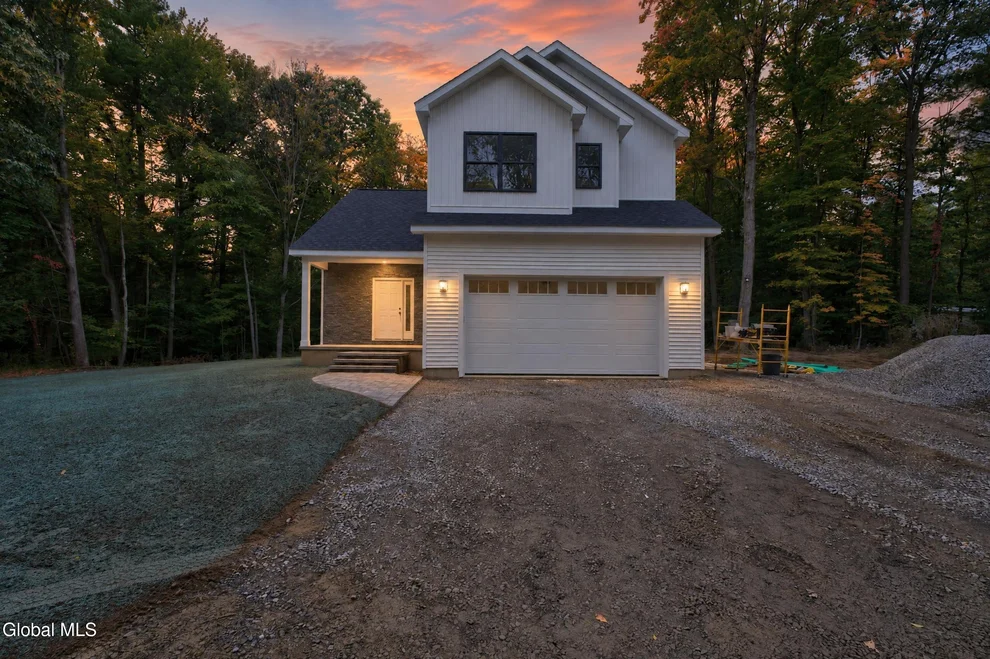 Unit for sale at 1 Hollins Lane, Ballston, NY 12027