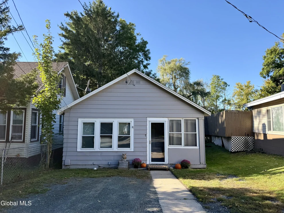 Unit for sale at 7 Palmer Street, Stillwater, NY 12170