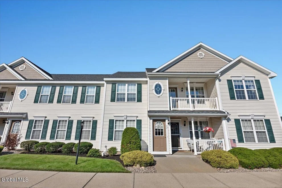 Unit for sale at 42 Morning Glory Way, Rotterdam, NY 12306