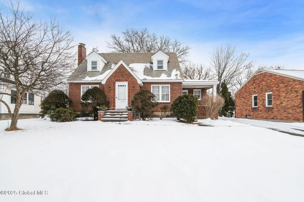 Unit for sale at 1734 Randolph Road, Schenectady, NY 12308