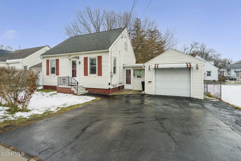 Unit for sale at 1468 Helderberg Avenue, Rotterdam, NY 12306