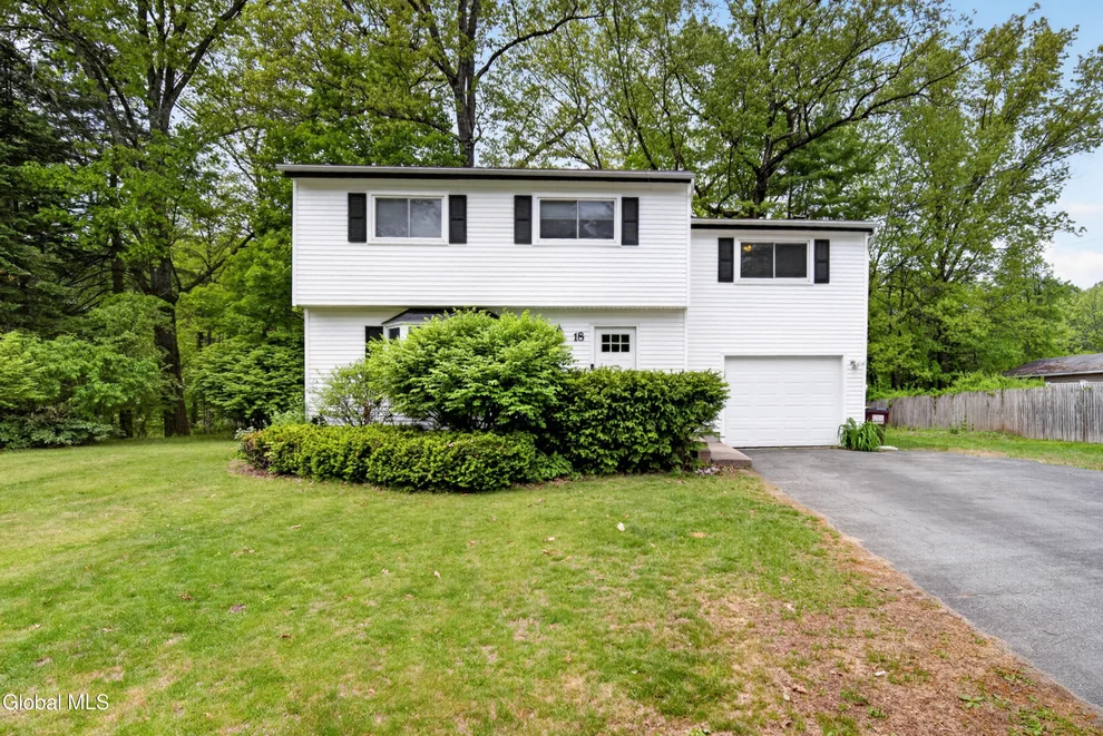 Unit for sale at 18 Michael Drive, Saratoga Springs, Inside, NY 12866