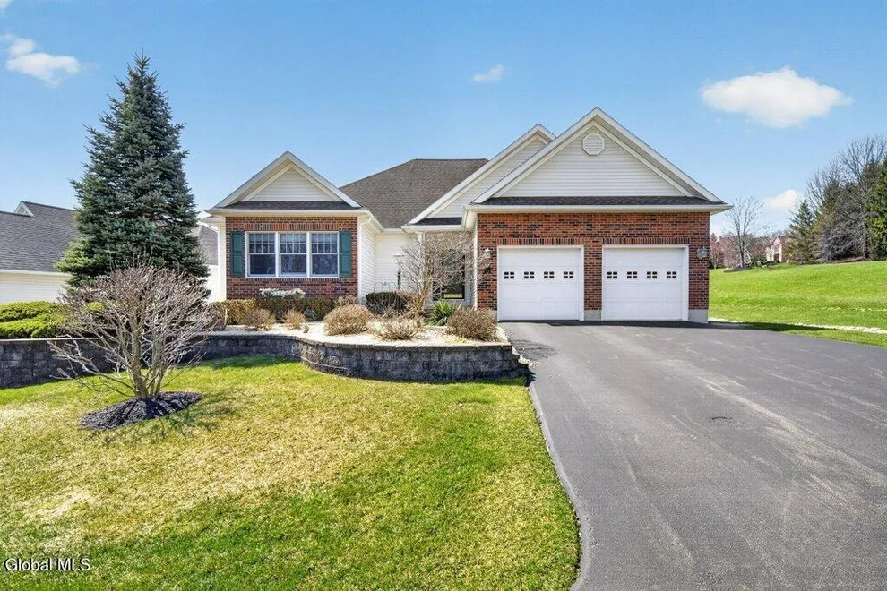 Unit for sale at 1 Conway Circle, Colonie, NY 12211