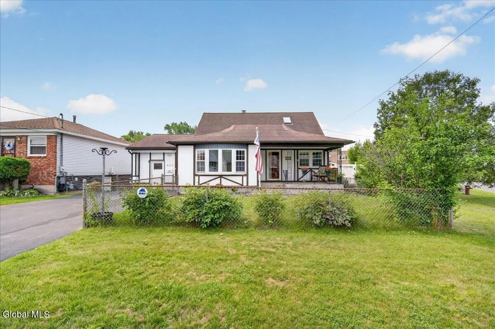 Unit for sale at 429 Delaware Avenue, Rotterdam, NY 12306