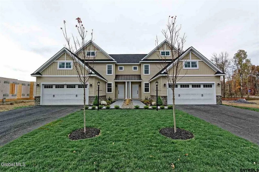 Unit for sale at 15 Boggs Street, Halfmoon, NY 12118