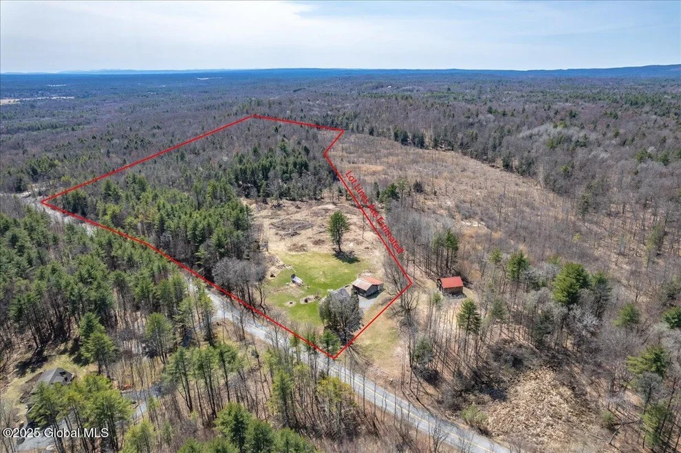 Unit for sale at 850 Braim Road, Greenfield, NY 12833
