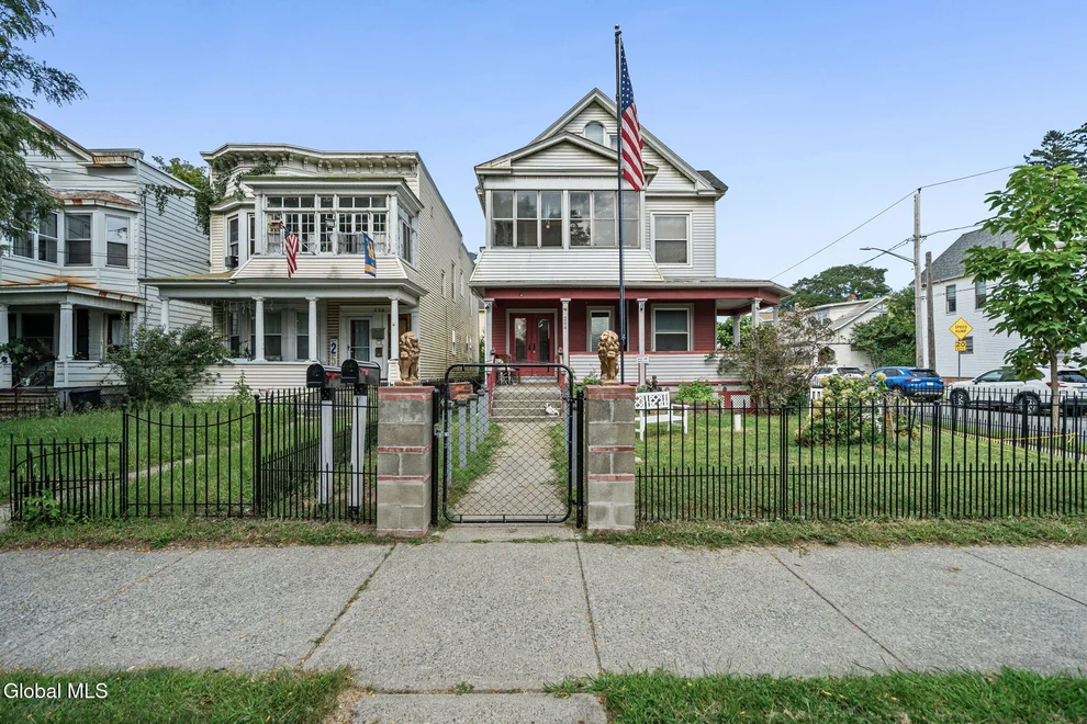 Unit for sale at 264 Manning Boulevard, Albany, NY 12206
