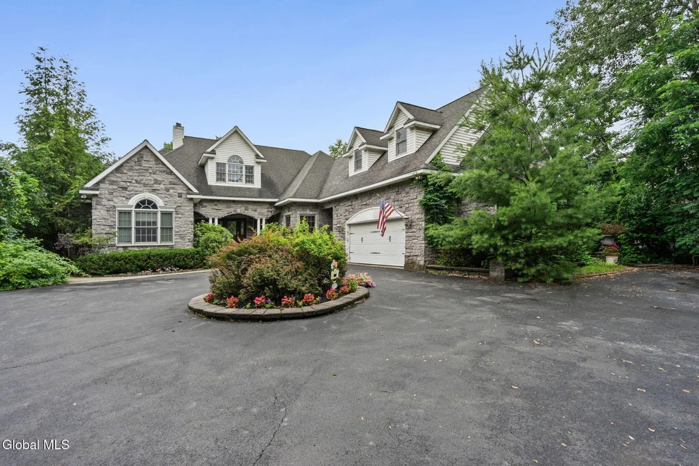 Unit for sale at 268 Boght Road, Colonie, NY 12189