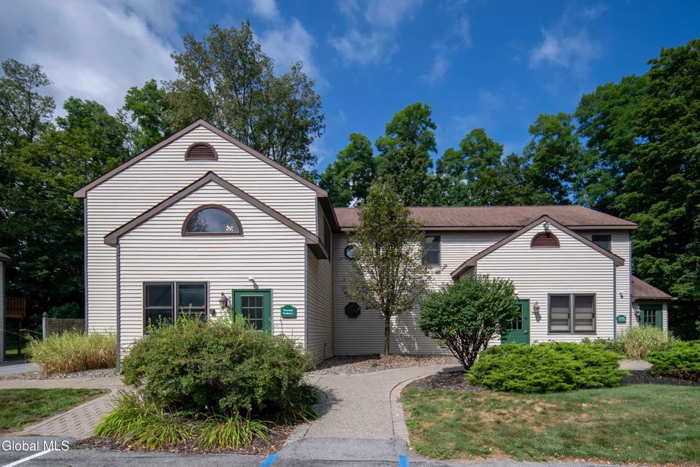 Unit for sale at 964a NY-146, Clifton Park, NY 12065