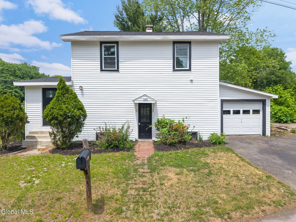 Unit for sale at 150 Schoolhouse Road, Guilderland, NY 12203