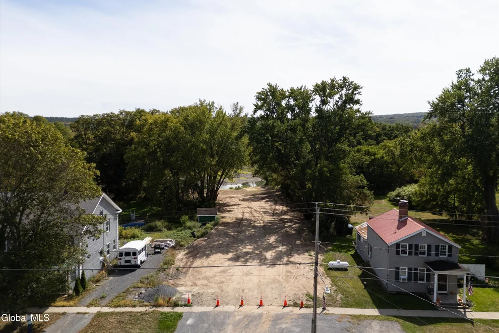 Unit for sale at 156 Main Street, Esperance, NY 12066