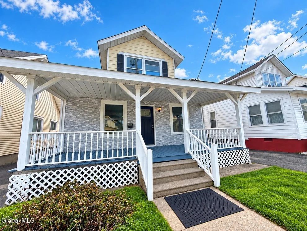 Unit for sale at 272 Altamont Avenue, Schenectady, NY 12304