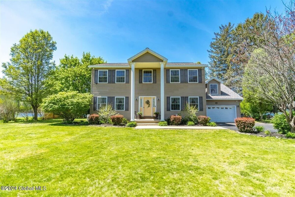 Unit for sale at 126 S Hudson, Schaghticoke, NY 12118