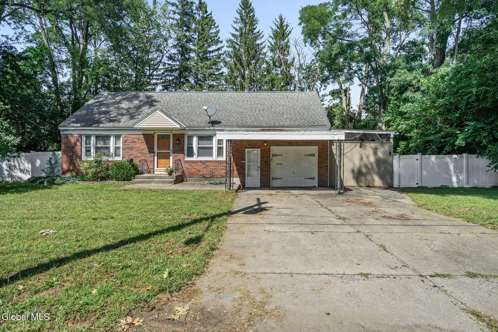 Unit for sale at 2031 Gray Street, Schenectady, NY 12306