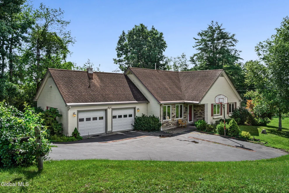 Unit for sale at 598 Wilson Hill Road, Hoosick, NY 12090