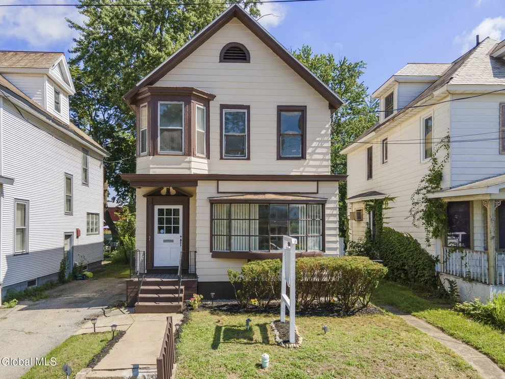 Unit for sale at 1595 Union Street, Schenectady, NY 12309