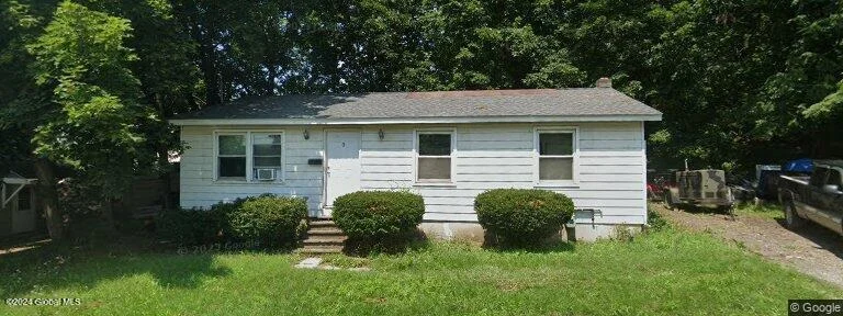 Unit for sale at 3 Seaman Avenue, Castleton-on-Hudson, NY 12033