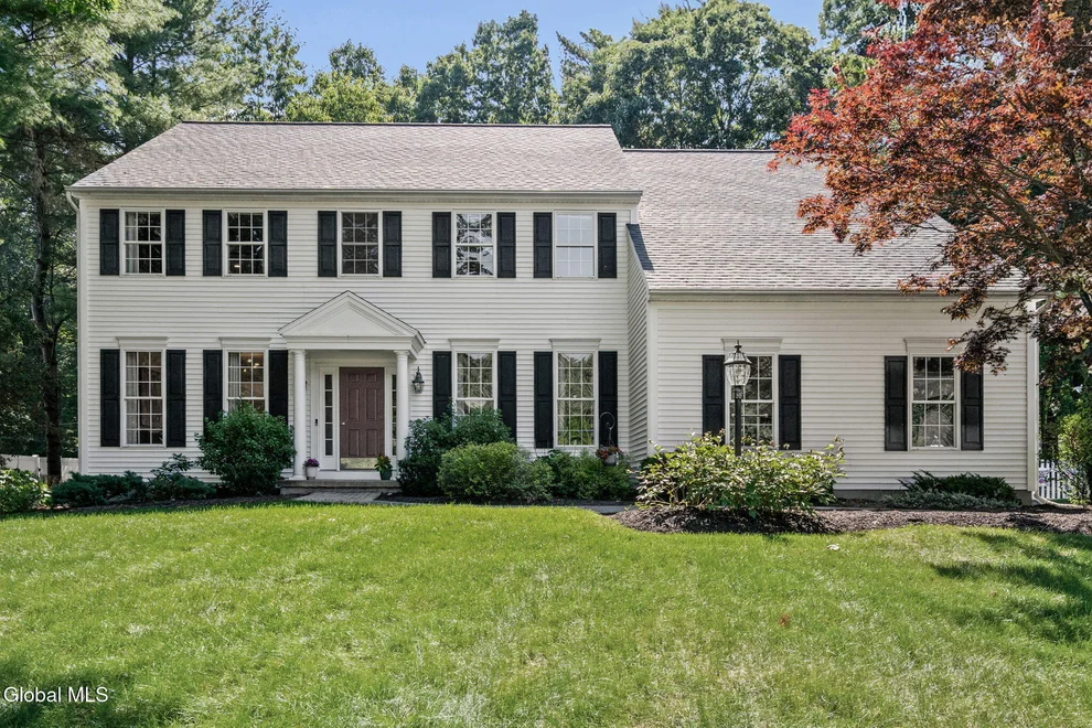 Unit for sale at 22 Parkside Trail, Clifton Park, NY 12019