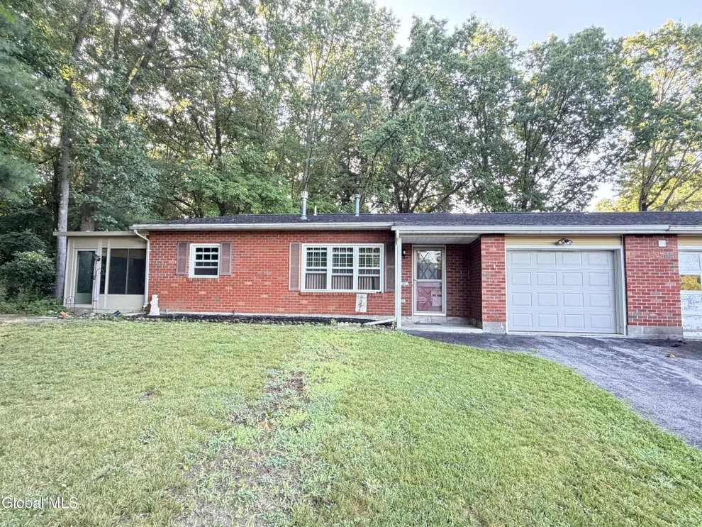 Unit for sale at 6A Spyglass Hill, Clifton Park, NY 12065