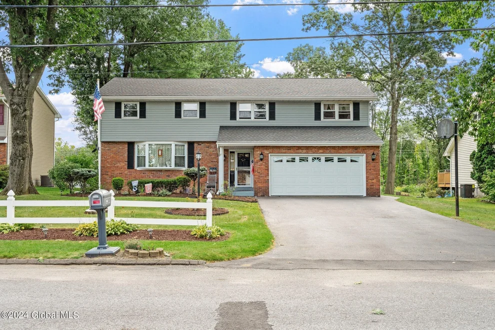 Unit for sale at 136 Fabian Drive, Rotterdam, NY 12306