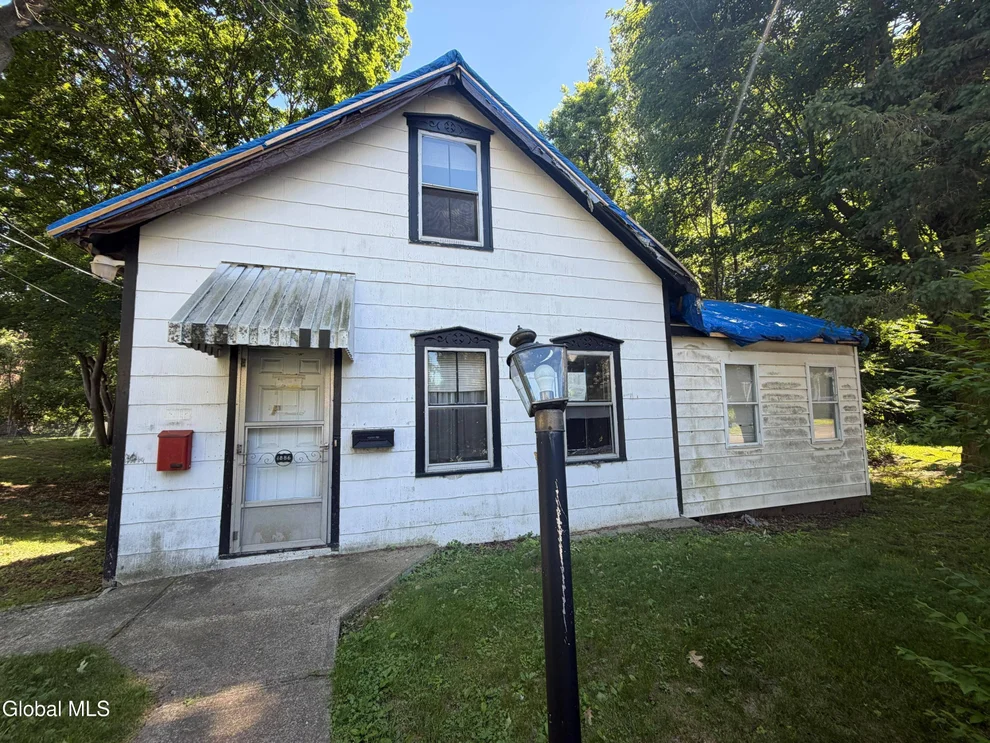 Unit for sale at 1886 Highland Avenue, Troy, NY 12180
