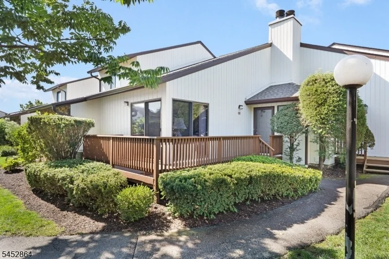 Unit for sale at 250 Ridgedale Ave, Florham Park Boro, NJ 07932-1319