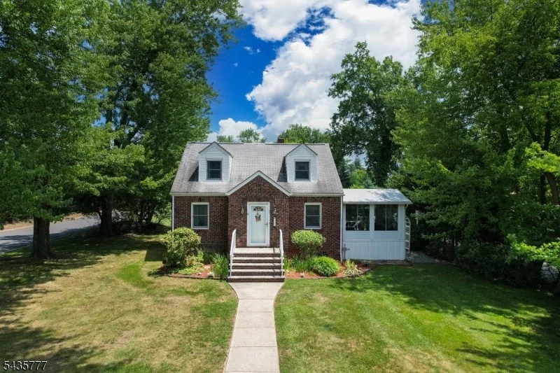 Unit for sale at 142 Mountain Pkwy, Green Brook Twp., NJ 08812-2217