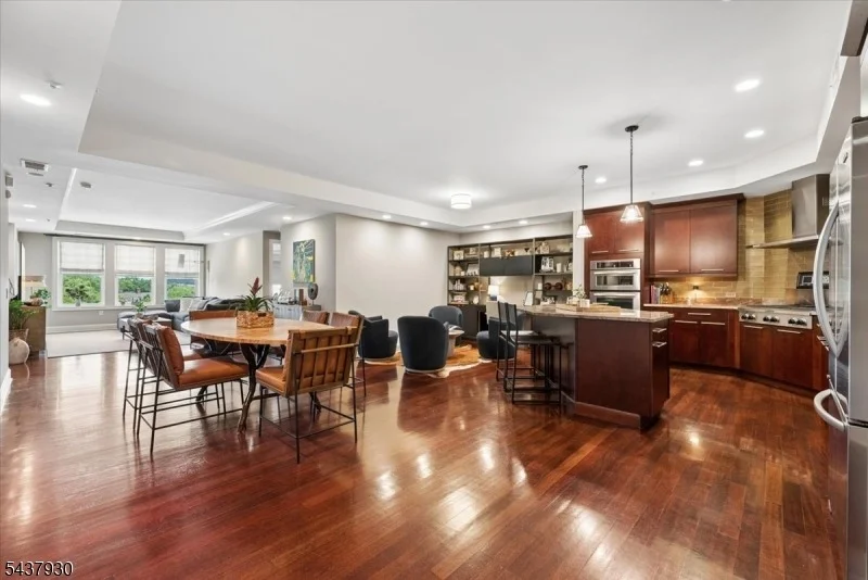 Unit for sale at 40 W Park Pl, Morristown Town, NJ 07960-4338
