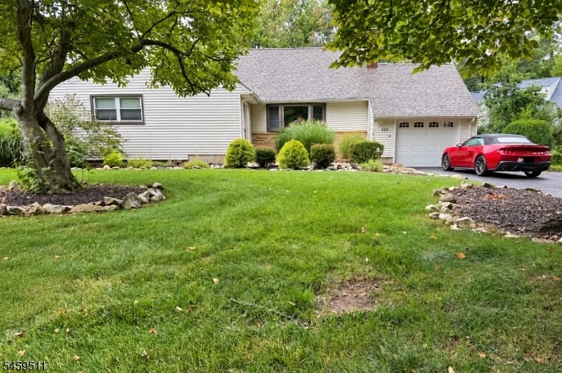 Unit for sale at 456 Bayberry Ln, Mountainside Boro, NJ 07092-1401
