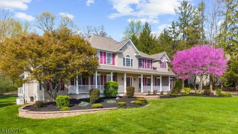Unit for sale at 9 Hartley Ct, Alexandria Twp., NJ 08848-2167