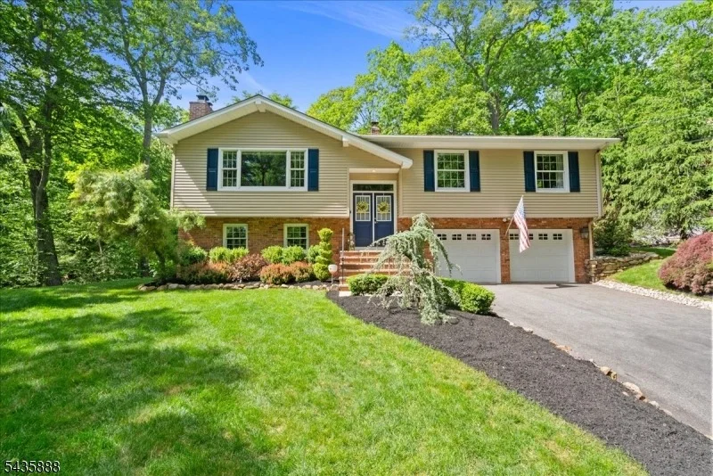 Unit for sale at 2 Glen Ter, Montville Twp., NJ 07045-9714