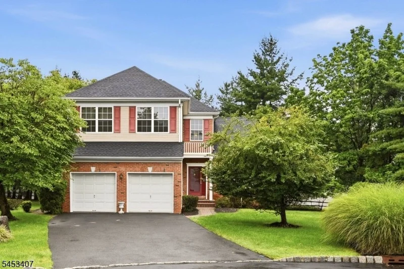 Unit for sale at 13 Oakwood Ct, Cedar Grove Twp., NJ 07009-1639