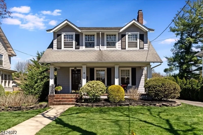 Unit for sale at 706 Mountain Ave, Westfield Town, NJ 07090-3000