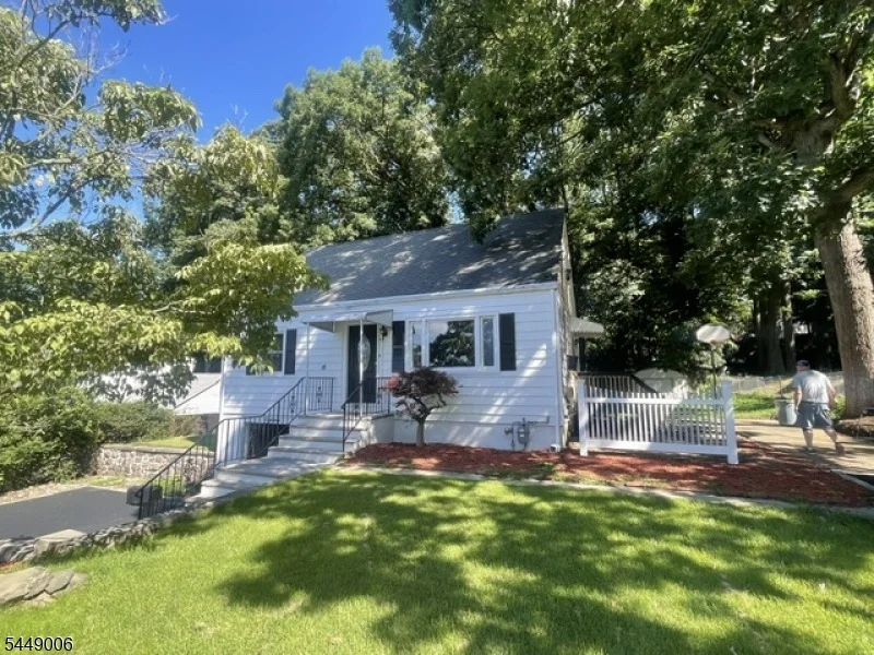 Unit for sale at 18 Oakwood Ter, Rockaway Twp., NJ 07866-1736