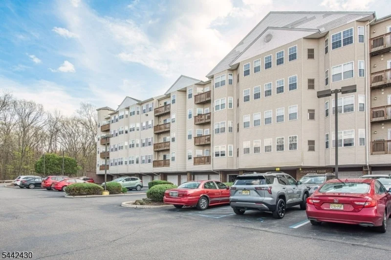 Unit for sale at 375 Rifle Camp Rd, Woodland Park, NJ 07424-3213
