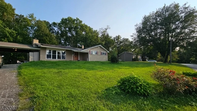 Unit for sale at 5 Woodland Trl, Vernon Twp., NJ 07461-4203