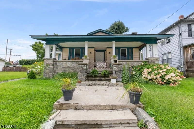 Unit for sale at 80 Allen St, Netcong Boro, NJ 07857-1225