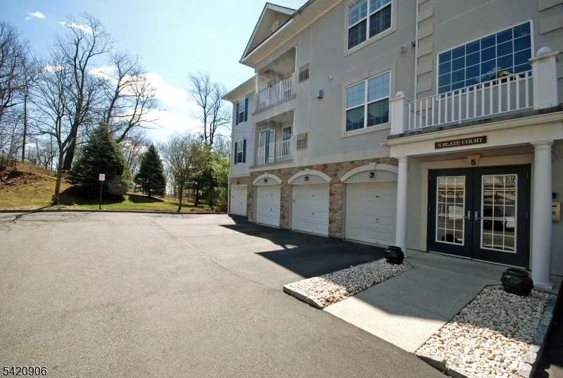 Unit for sale at 5 Slate Ct  A3, Woodland Park, NJ 07424-4248
