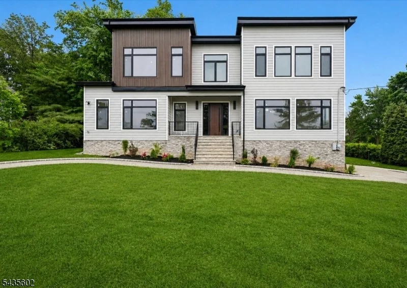 Unit for sale at 30 Winthrop Rd, Millburn Twp., NJ 07078-1431