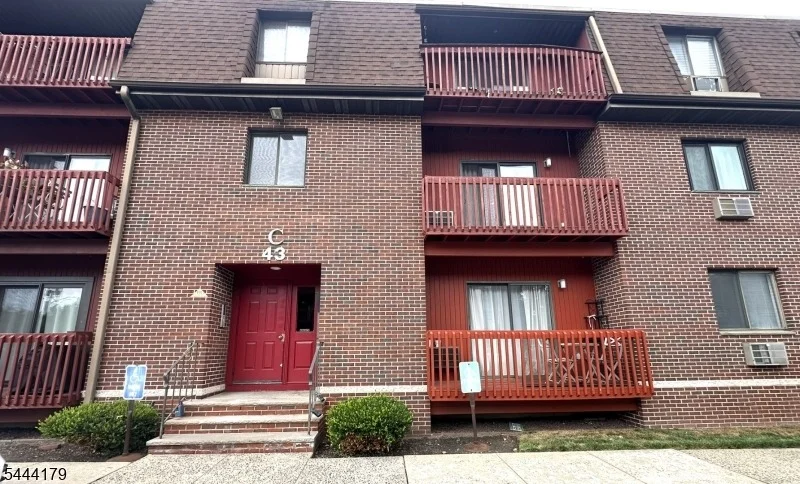 Unit for sale at 666 Mill St, Belleville Twp., NJ 07109-1341