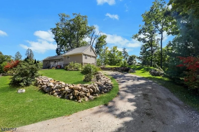 Unit for sale at 2 Kushaqua Trl, West Milford Twp., NJ 07421-2927