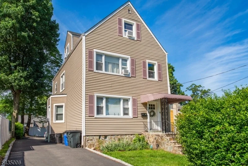 Unit for sale at 50 Jefferson Ave, Hasbrouck Heights Boro, NJ 07604-1210