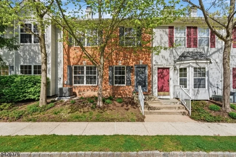 Unit for sale at 2063 Drake Ct, Mahwah Twp., NJ 07430-3804