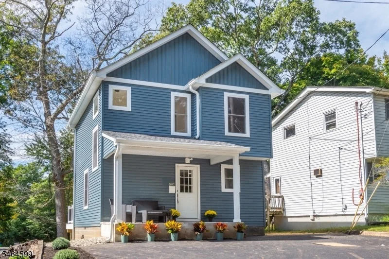Unit for sale at 204 Idalroy Trl, Hopatcong Boro, NJ 07843-1243