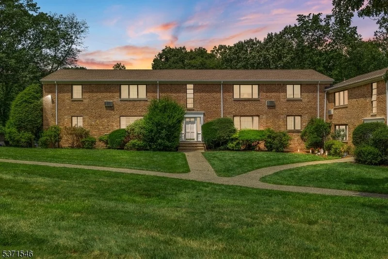 Unit for sale at 88 Troy Dr, Springfield Twp., NJ 07081-2049