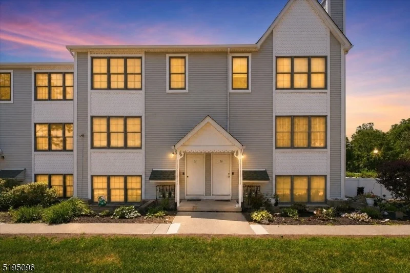Unit for sale at 52 Burlington Ct, Hamburg Boro, NJ 07419-1323