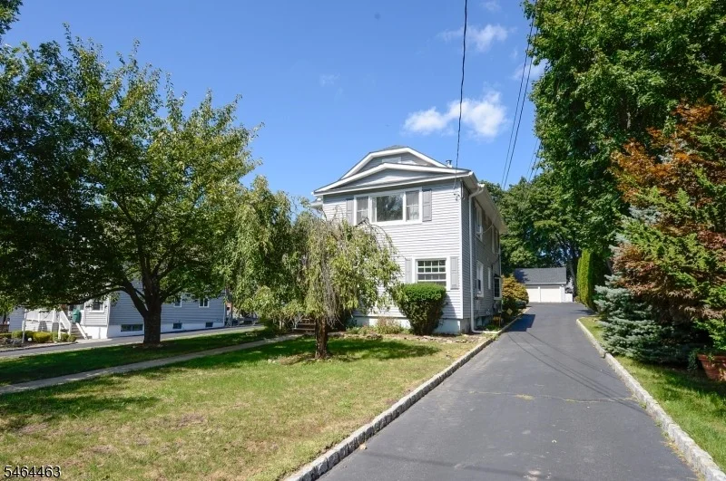 Unit for sale at 45 Hill St, Midland Park Boro, NJ 07432-1640