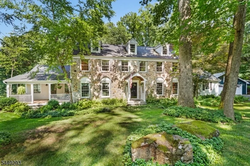 Unit for sale at 11 Summit Rd, Mendham Twp., NJ 07945-2404