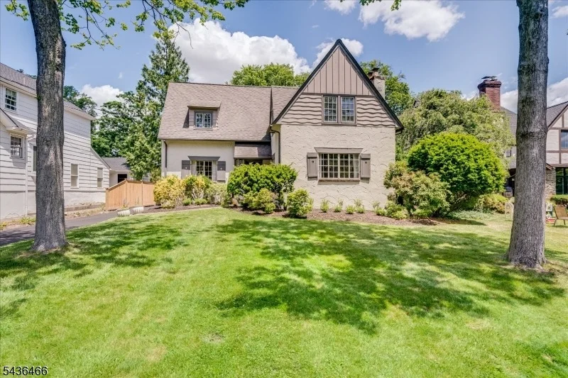Unit for sale at 30 Glenwood Dr, Millburn Twp., NJ 07078-2540